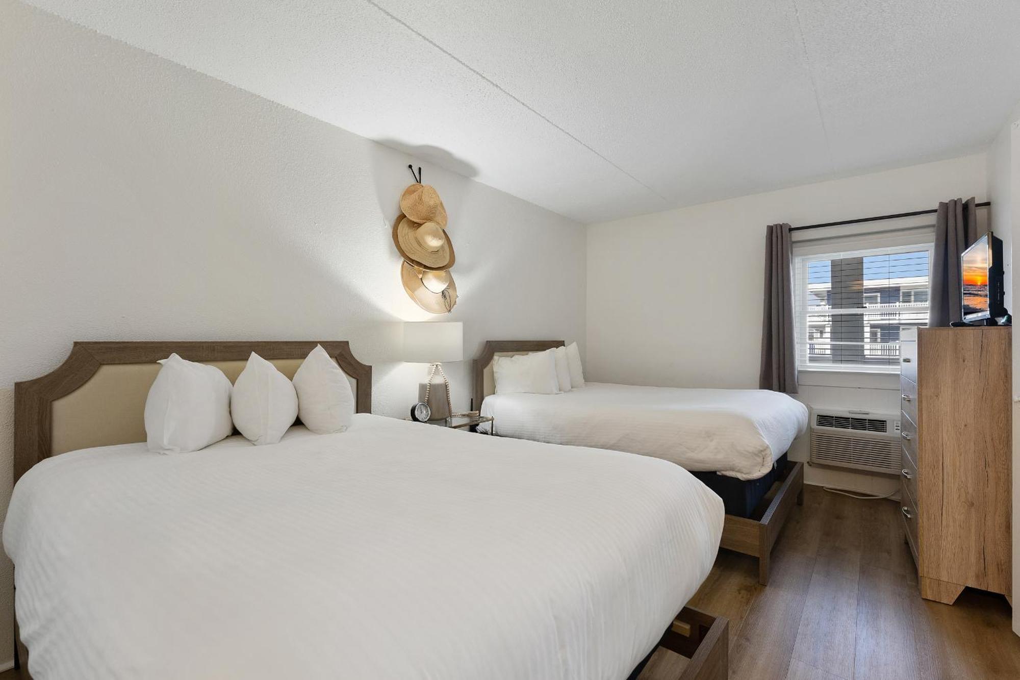 Beachcomber Resort Avalon Εξωτερικό φωτογραφία
